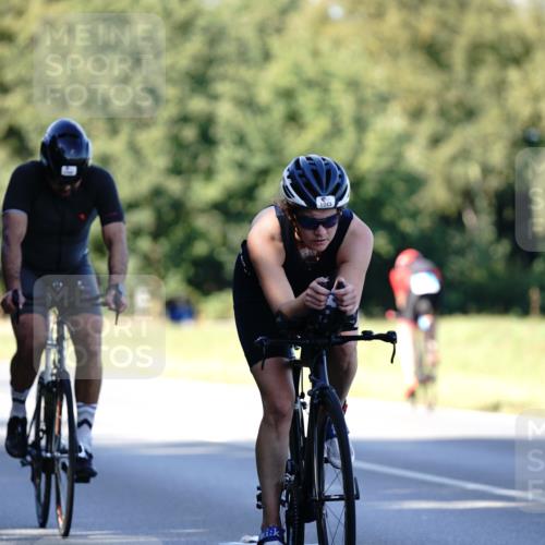 07.09.2025 - 19. Norderstedt Triathlon Michael Burmester http://msf.ph/oto/8842711 07.09.2025 15:51:00 Radfahren 527, 1043, 1442 meine-sportfotos.de