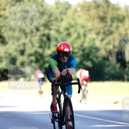 07.09.2025 - 19. Norderstedt Triathlon Michael Burmester http://msf.ph/oto/8842721 07.09.2025 15:51:01 Radfahren 527, 1043, 1442 meine-sportfotos.de