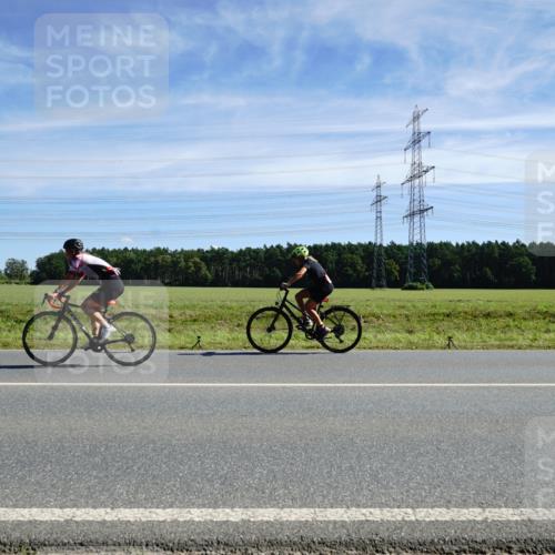 07.09.2025 - 19. Norderstedt Triathlon Michael Burmester http://msf.ph/oto/8842726 07.09.2025 12:33:28 Radfahren 1392 meine-sportfotos.de