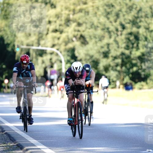 07.09.2025 - 19. Norderstedt Triathlon Michael Burmester http://msf.ph/oto/8842733 07.09.2025 15:51:06 Radfahren 409, 528, 1050, 1624 meine-sportfotos.de