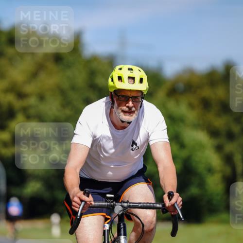 07.09.2025 - 19. Norderstedt Triathlon Michael Burmester http://msf.ph/oto/8842754 07.09.2025 12:56:27 Radfahren 312 meine-sportfotos.de