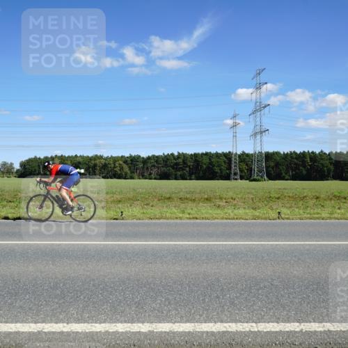 07.09.2025 - 19. Norderstedt Triathlon Michael Burmester http://msf.ph/oto/8842798 07.09.2025 14:40:26 Radfahren 884 meine-sportfotos.de