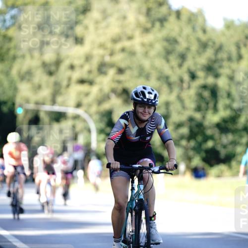 07.09.2025 - 19. Norderstedt Triathlon Michael Burmester http://msf.ph/oto/8842802 07.09.2025 15:51:35 Radfahren 926 meine-sportfotos.de