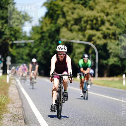 07.09.2025 - 19. Norderstedt Triathlon Michael Burmester http://msf.ph/oto/8842806 07.09.2025 12:56:45 Radfahren 265, 316, 327 meine-sportfotos.de