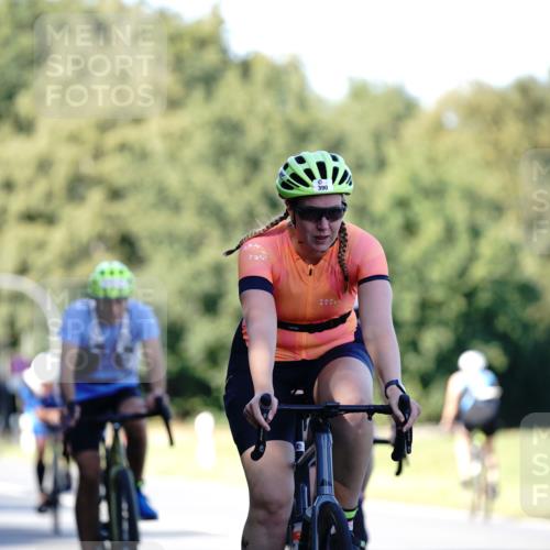 07.09.2025 - 19. Norderstedt Triathlon Michael Burmester http://msf.ph/oto/8842818 07.09.2025 15:51:39 Radfahren 390, 538, 926, 1058, 1060, 1088, 1090, 1446, 1530, 1565 meine-sportfotos.de