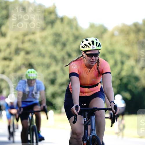 07.09.2025 - 19. Norderstedt Triathlon Michael Burmester http://msf.ph/oto/8842821 07.09.2025 15:51:39 Radfahren 390, 538, 926, 1058, 1060, 1088, 1090, 1446, 1530, 1565 meine-sportfotos.de
