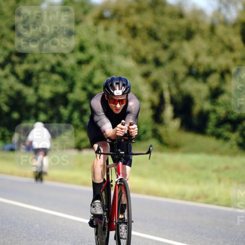 07.09.2025 - 19. Norderstedt Triathlon Michael Burmester http://msf.ph/oto/8842835 07.09.2025 12:56:49 Radfahren 141, 265, 327, 345 meine-sportfotos.de
