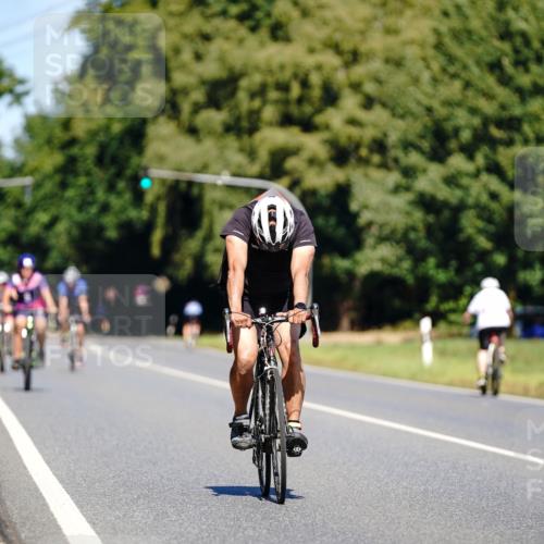 07.09.2025 - 19. Norderstedt Triathlon Michael Burmester http://msf.ph/oto/8842838 07.09.2025 12:56:50 Radfahren 141, 265, 327, 345 meine-sportfotos.de