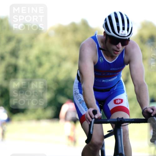 07.09.2025 - 19. Norderstedt Triathlon Michael Burmester http://msf.ph/oto/8842851 07.09.2025 15:51:44 Radfahren 538, 550, 1060, 1088, 1090, 1413, 1432, 1446, 1565, 1595 meine-sportfotos.de