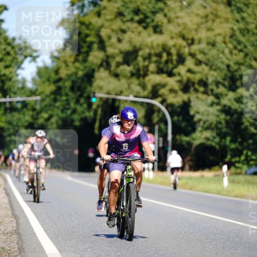 07.09.2025 - 19. Norderstedt Triathlon Michael Burmester http://msf.ph/oto/8842852 07.09.2025 12:56:55 Radfahren 141, 222, 322 meine-sportfotos.de