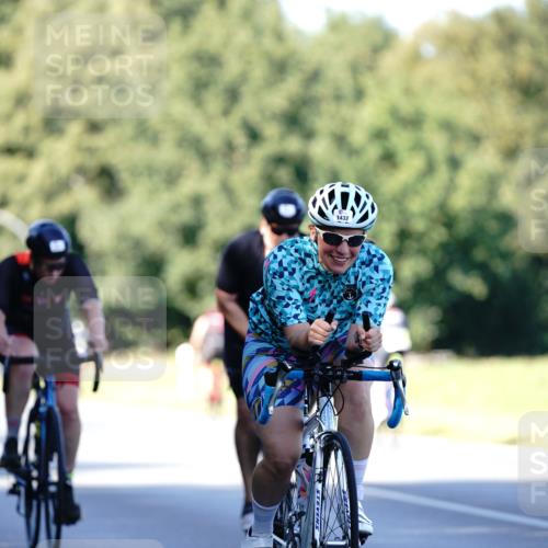 07.09.2025 - 19. Norderstedt Triathlon Michael Burmester http://msf.ph/oto/8842857 07.09.2025 15:51:46 Radfahren 550, 1077, 1413, 1432, 1595 meine-sportfotos.de