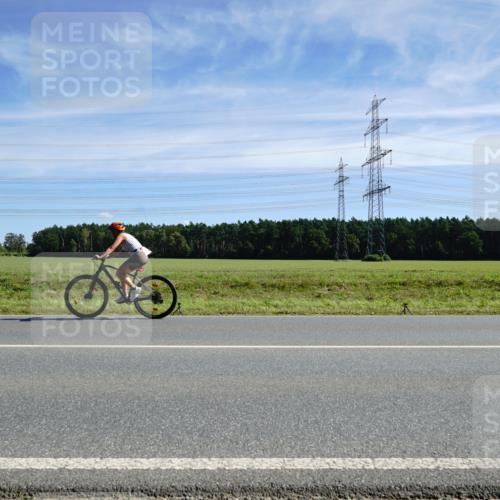07.09.2025 - 19. Norderstedt Triathlon Michael Burmester http://msf.ph/oto/8842859 07.09.2025 12:34:22 Radfahren 809 meine-sportfotos.de