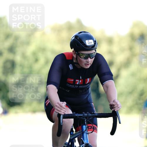 07.09.2025 - 19. Norderstedt Triathlon Michael Burmester http://msf.ph/oto/8842866 07.09.2025 15:51:47 Radfahren 1077, 1413, 1432, 1595 meine-sportfotos.de