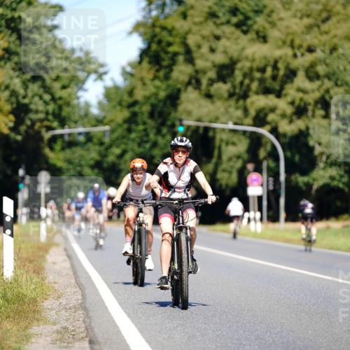 07.09.2025 - 19. Norderstedt Triathlon Michael Burmester http://msf.ph/oto/8842867 07.09.2025 12:56:58 Radfahren 222, 322 meine-sportfotos.de