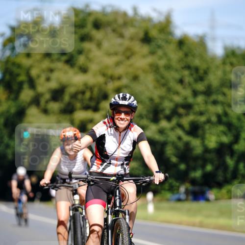 07.09.2025 - 19. Norderstedt Triathlon Michael Burmester http://msf.ph/oto/8842890 07.09.2025 12:57:00 Radfahren 222, 322, 1264, 1298 meine-sportfotos.de