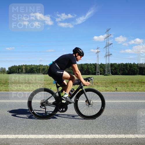 07.09.2025 - 19. Norderstedt Triathlon Michael Burmester http://msf.ph/oto/8842894 07.09.2025 14:41:08 Radfahren 1462 meine-sportfotos.de