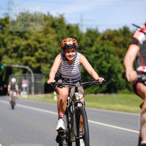 07.09.2025 - 19. Norderstedt Triathlon Michael Burmester http://msf.ph/oto/8842903 07.09.2025 12:57:02 Radfahren 1264, 1298 meine-sportfotos.de