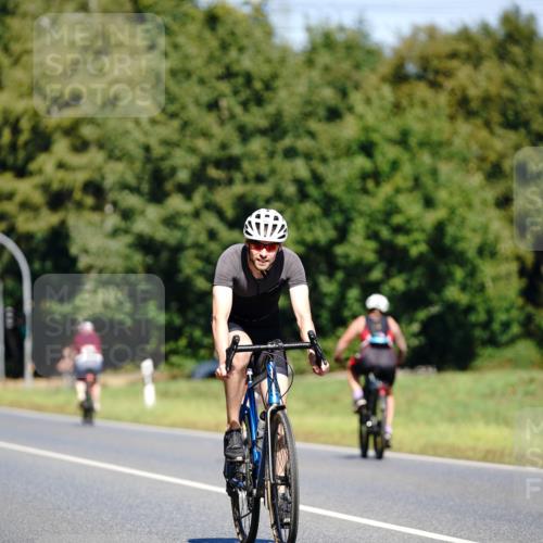 07.09.2025 - 19. Norderstedt Triathlon Michael Burmester http://msf.ph/oto/8842916 07.09.2025 12:57:05 Radfahren 197, 266, 1264, 1298 meine-sportfotos.de