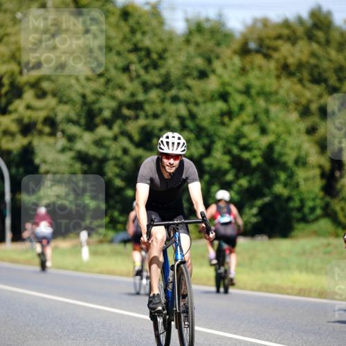 07.09.2025 - 19. Norderstedt Triathlon Michael Burmester http://msf.ph/oto/8842920 07.09.2025 12:57:05 Radfahren 197, 266, 1264, 1298 meine-sportfotos.de