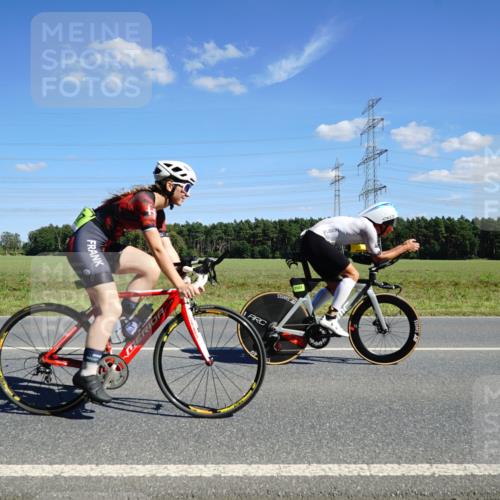 07.09.2025 - 19. Norderstedt Triathlon Michael Burmester http://msf.ph/oto/8842932 07.09.2025 14:41:22 Radfahren 437, 449, 976, 989, 990, 992, 1501 meine-sportfotos.de