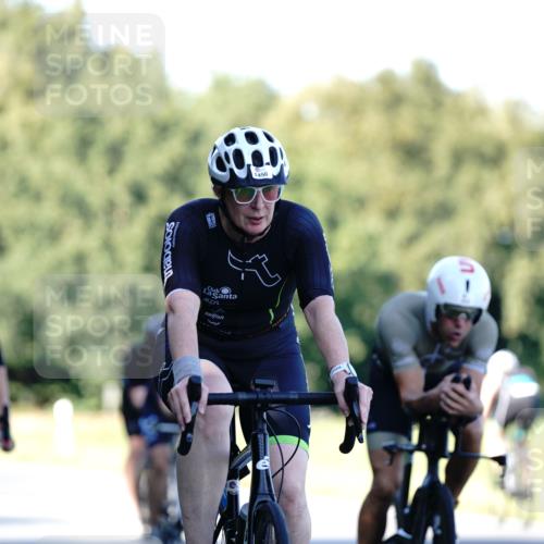 07.09.2025 - 19. Norderstedt Triathlon Michael Burmester http://msf.ph/oto/8842933 07.09.2025 15:52:05 Radfahren 431, 454, 494, 512, 887, 1052, 1103, 1545, 1591 meine-sportfotos.de