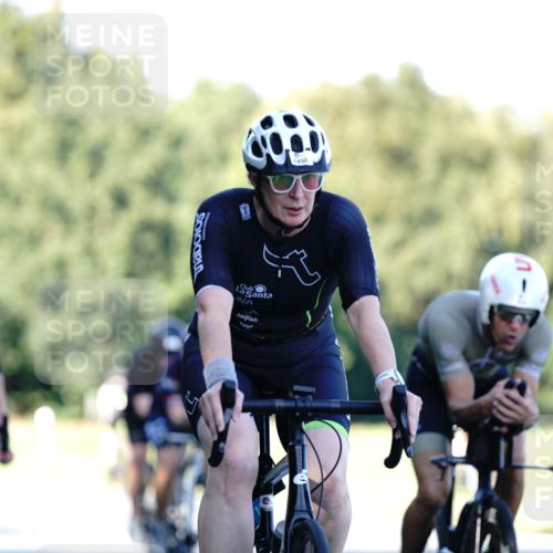 07.09.2025 - 19. Norderstedt Triathlon Michael Burmester http://msf.ph/oto/8842935 07.09.2025 15:52:05 Radfahren 431, 454, 494, 512, 887, 1052, 1103, 1545, 1591 meine-sportfotos.de
