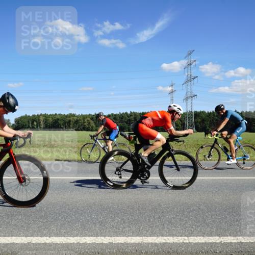 07.09.2025 - 19. Norderstedt Triathlon Michael Burmester http://msf.ph/oto/8842939 07.09.2025 14:41:23 Radfahren 437, 449, 896, 976, 989, 992, 1501 meine-sportfotos.de