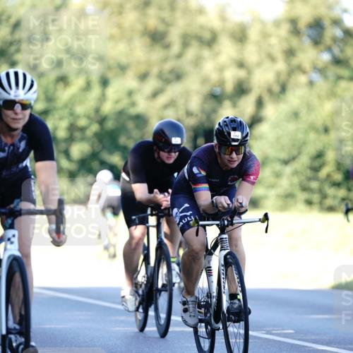 07.09.2025 - 19. Norderstedt Triathlon Michael Burmester http://msf.ph/oto/8842941 07.09.2025 15:52:06 Radfahren 454, 494, 512, 887, 1052, 1103, 1591 meine-sportfotos.de