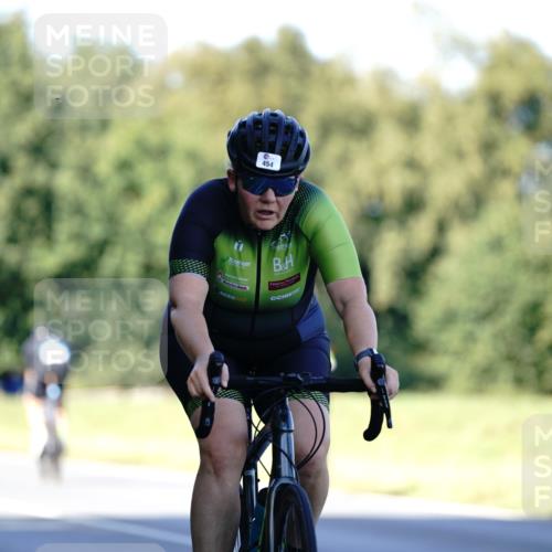 07.09.2025 - 19. Norderstedt Triathlon Michael Burmester http://msf.ph/oto/8842948 07.09.2025 15:52:07 Radfahren 454, 494, 512, 887, 1052, 1103, 1591 meine-sportfotos.de