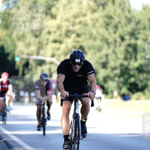 07.09.2025 - 19. Norderstedt Triathlon Michael Burmester http://msf.ph/oto/8842956 07.09.2025 15:52:12 Radfahren 487, 499, 1448 meine-sportfotos.de