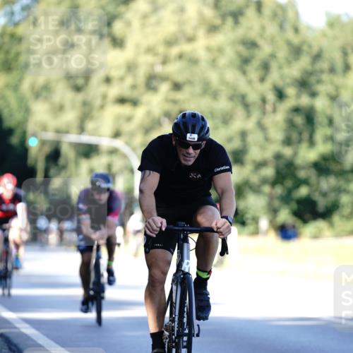 07.09.2025 - 19. Norderstedt Triathlon Michael Burmester http://msf.ph/oto/8842958 07.09.2025 15:52:12 Radfahren 487, 499, 1448 meine-sportfotos.de