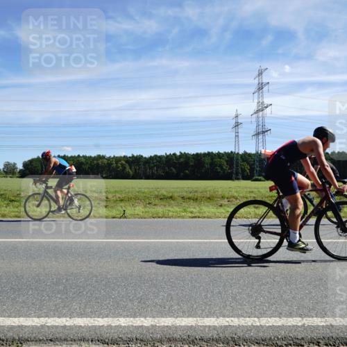 07.09.2025 - 19. Norderstedt Triathlon Michael Burmester http://msf.ph/oto/8842970 07.09.2025 12:35:19 Radfahren 218, 1243, 1277 meine-sportfotos.de