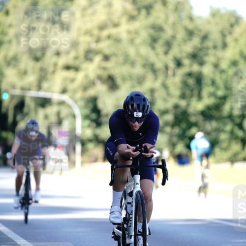 07.09.2025 - 19. Norderstedt Triathlon Michael Burmester http://msf.ph/oto/8842971 07.09.2025 15:52:16 Radfahren 487, 499, 509, 942, 1092, 1097, 1448, 1464 meine-sportfotos.de