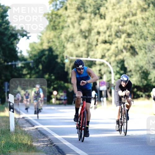 07.09.2025 - 19. Norderstedt Triathlon Michael Burmester http://msf.ph/oto/8842991 07.09.2025 15:52:27 Radfahren 924, 951, 1479 meine-sportfotos.de