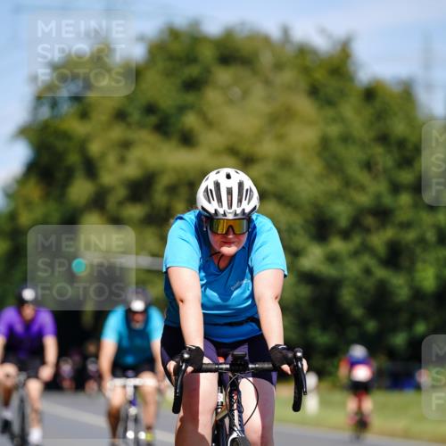 07.09.2025 - 19. Norderstedt Triathlon Michael Burmester http://msf.ph/oto/8842993 07.09.2025 12:57:29 Radfahren 328 meine-sportfotos.de