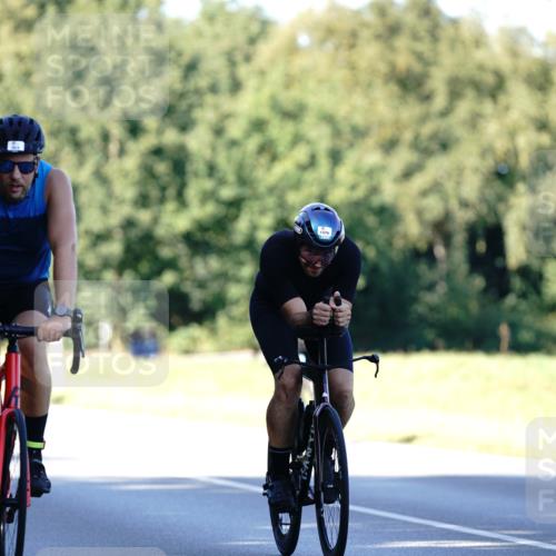 07.09.2025 - 19. Norderstedt Triathlon Michael Burmester http://msf.ph/oto/8842999 07.09.2025 15:52:28 Radfahren 924, 951, 1479 meine-sportfotos.de