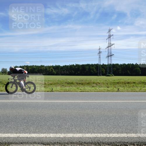 07.09.2025 - 19. Norderstedt Triathlon Michael Burmester http://msf.ph/oto/8843008 07.09.2025 12:35:32 Radfahren 1297 meine-sportfotos.de