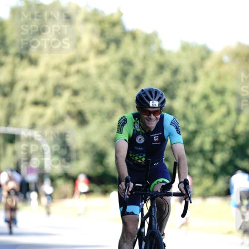 07.09.2025 - 19. Norderstedt Triathlon Michael Burmester http://msf.ph/oto/8843009 07.09.2025 15:52:33 Radfahren 502, 923, 1587 meine-sportfotos.de