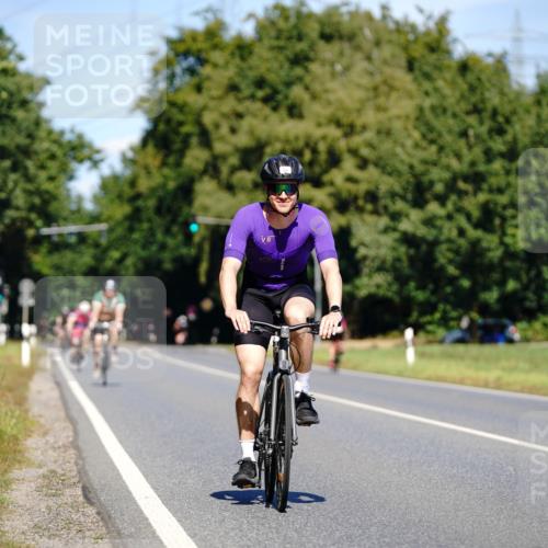07.09.2025 - 19. Norderstedt Triathlon Michael Burmester http://msf.ph/oto/8843013 07.09.2025 12:57:32 Radfahren 298, 328, 1352 meine-sportfotos.de