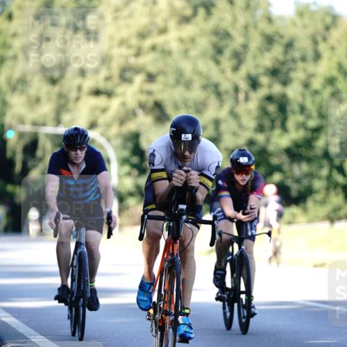 07.09.2025 - 19. Norderstedt Triathlon Michael Burmester http://msf.ph/oto/8843026 07.09.2025 15:52:36 Radfahren 502, 923, 1049, 1444, 1587 meine-sportfotos.de