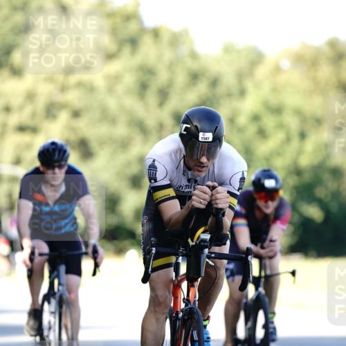 07.09.2025 - 19. Norderstedt Triathlon Michael Burmester http://msf.ph/oto/8843029 07.09.2025 15:52:36 Radfahren 502, 923, 1049, 1444, 1587 meine-sportfotos.de