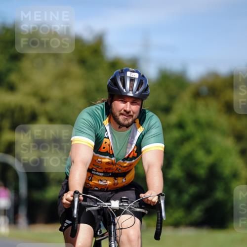 07.09.2025 - 19. Norderstedt Triathlon Michael Burmester http://msf.ph/oto/8843037 07.09.2025 12:57:39 Radfahren 157 meine-sportfotos.de