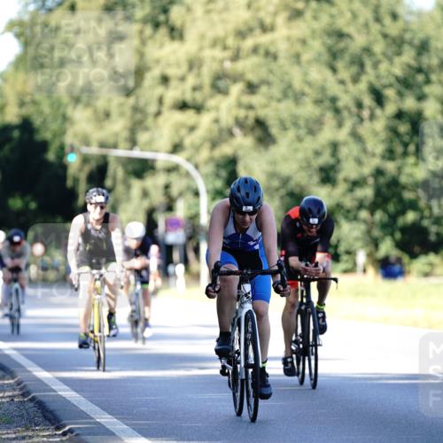 07.09.2025 - 19. Norderstedt Triathlon Michael Burmester http://msf.ph/oto/8843048 07.09.2025 15:52:43 Radfahren 376, 520, 1056, 1096 meine-sportfotos.de