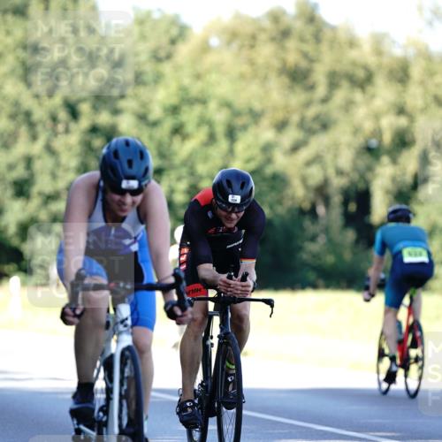 07.09.2025 - 19. Norderstedt Triathlon Michael Burmester http://msf.ph/oto/8843052 07.09.2025 15:52:44 Radfahren 376, 515, 520, 535, 1056, 1096 meine-sportfotos.de