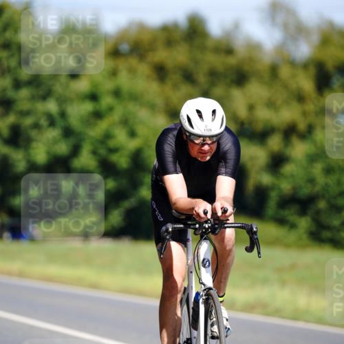 07.09.2025 - 19. Norderstedt Triathlon Michael Burmester http://msf.ph/oto/8843056 07.09.2025 12:57:43 Radfahren 242, 841, 1326 meine-sportfotos.de