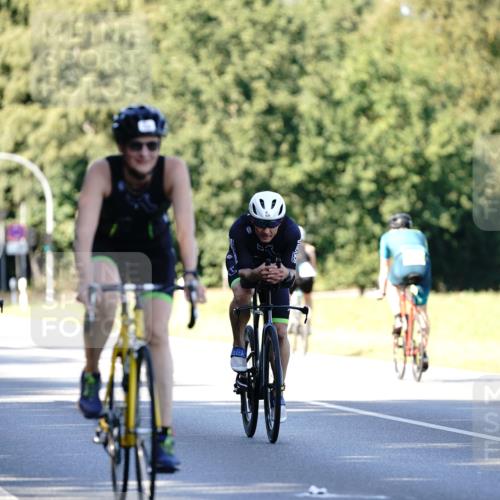 07.09.2025 - 19. Norderstedt Triathlon Michael Burmester http://msf.ph/oto/8843061 07.09.2025 15:52:45 Radfahren 376, 515, 520, 535, 1056, 1096 meine-sportfotos.de
