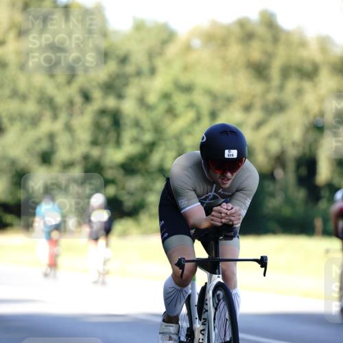 07.09.2025 - 19. Norderstedt Triathlon Michael Burmester http://msf.ph/oto/8843068 07.09.2025 15:52:47 Radfahren 376, 515, 520, 535, 956, 1056, 1096 meine-sportfotos.de