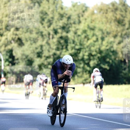 07.09.2025 - 19. Norderstedt Triathlon Michael Burmester http://msf.ph/oto/8843085 07.09.2025 15:52:54 Radfahren 1433, 1586, 1612 meine-sportfotos.de