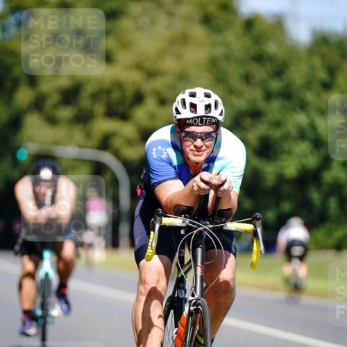 07.09.2025 - 19. Norderstedt Triathlon Michael Burmester http://msf.ph/oto/8843117 07.09.2025 12:57:55 Radfahren 166, 777, 1270 meine-sportfotos.de