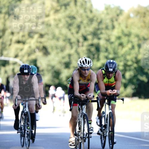 07.09.2025 - 19. Norderstedt Triathlon Michael Burmester http://msf.ph/oto/8843123 07.09.2025 15:53:04 Radfahren 396, 870, 929, 1063, 1095, 1409, 1435, 1452, 1614 meine-sportfotos.de